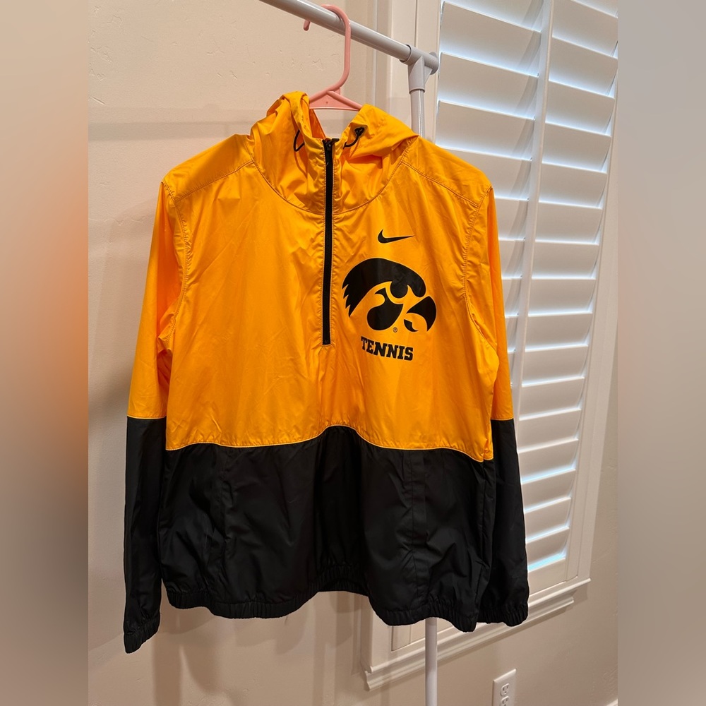 Nike Iowa Tennis Quarter Zip Rain Jacket size medium